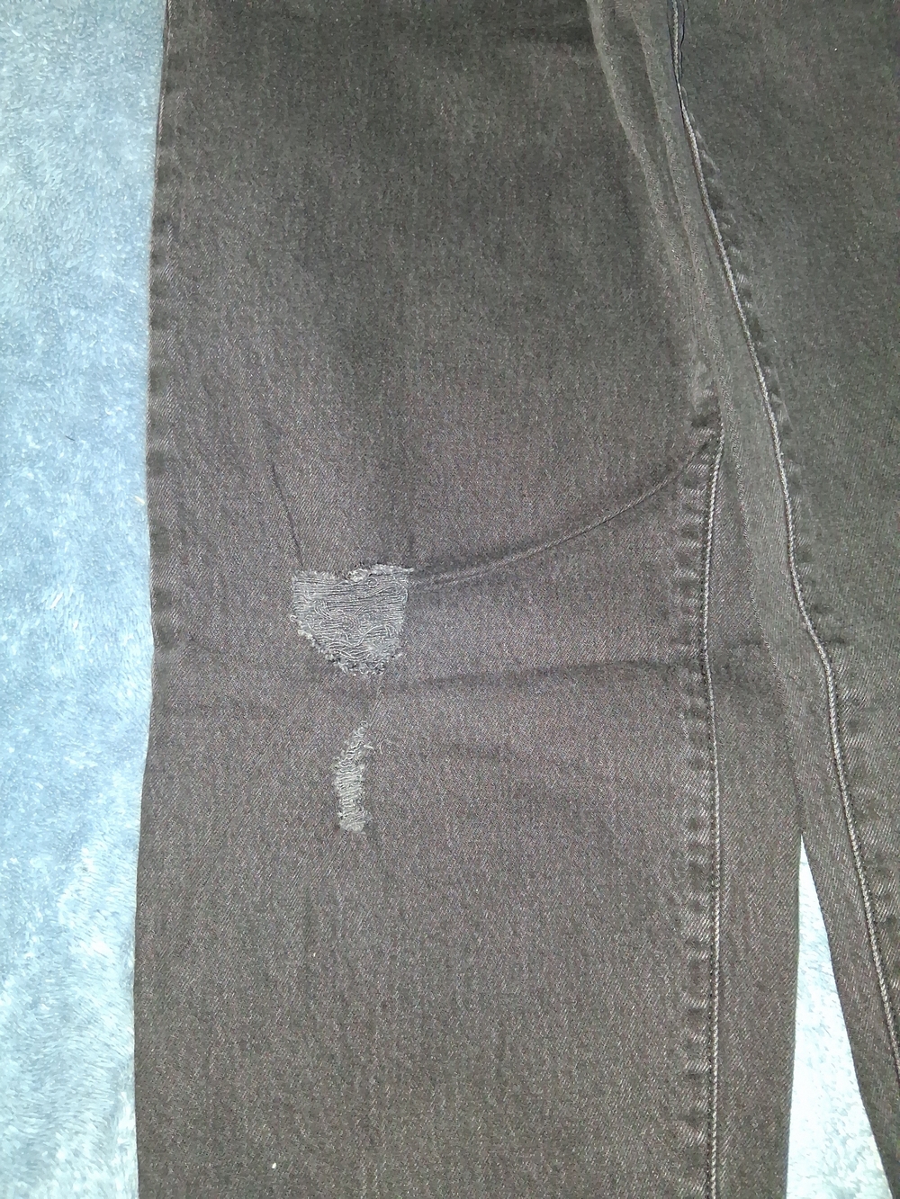 Universal Thread Black Slim Straight Jeans. Size 0 - Picture 7 of 7